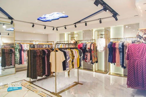 薅羊毛啦！商品城高檔服裝店大甩貨，千元服飾僅售50元